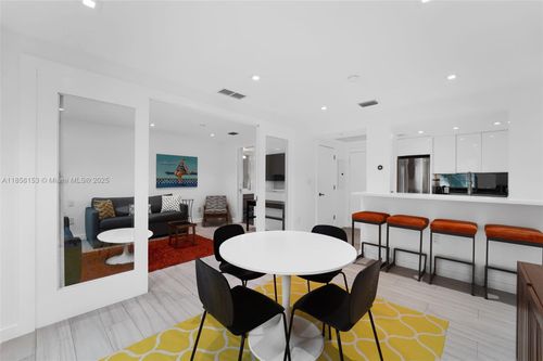 apt-307-1460 Ocean Dr, Miami Beach, FL, 33139-9302 | Card Image