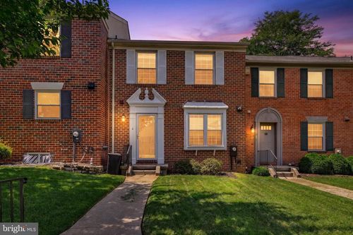 4 Castlebar Ct, Timonium, MD, 21093-1924 | Card Image
