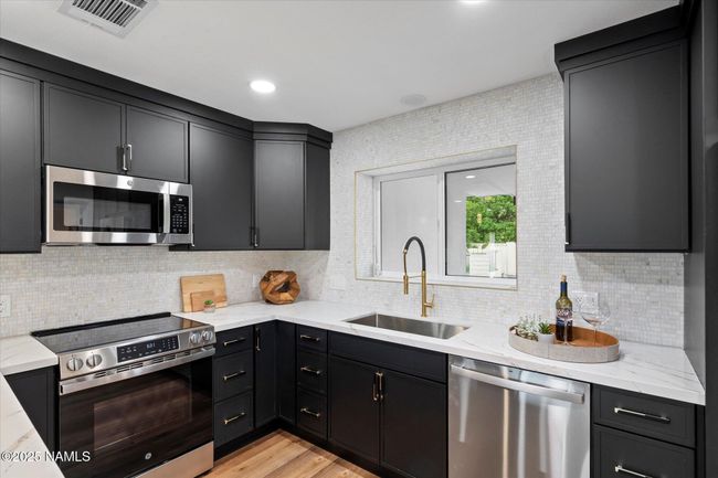 3707 E Amelia Ave, House other with 5 bedrooms, 3 bathrooms and null parking in Phoenix AZ | Image 13