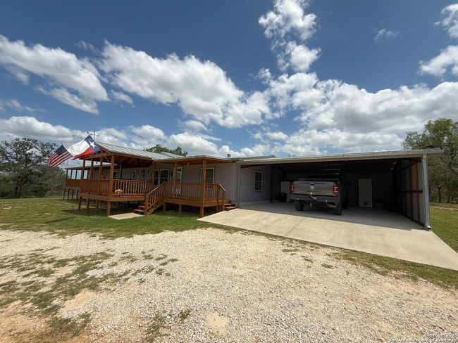 227 River Bluff Dr, House other with 5 bedrooms, 3 bathrooms and null parking in Lytle TX | Image 8