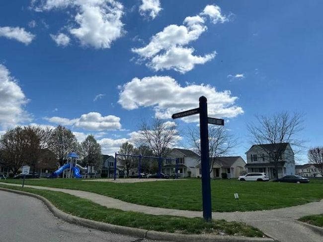 neighborhood | Image 39