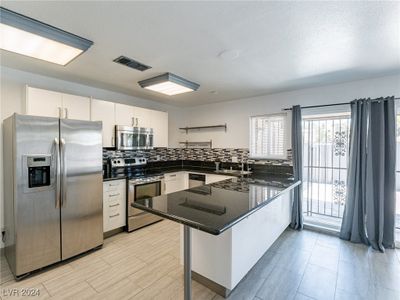 0 - 2485 Paradise Village Way, Condo with 2 bedrooms, 1 bathrooms and null parking in Las Vegas NV | Image 3