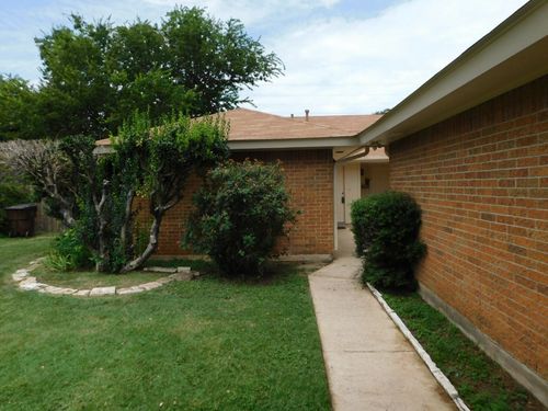 a-806 Country Aire Dr, Round Rock, TX, 78664-2308 | Card Image