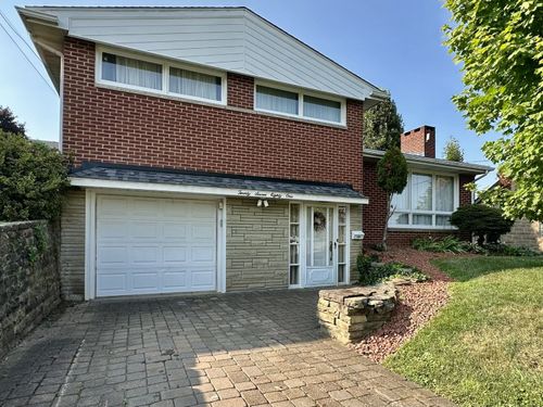 2781 Grant St, Lower Burrell, PA, 15068-2522 | Card Image