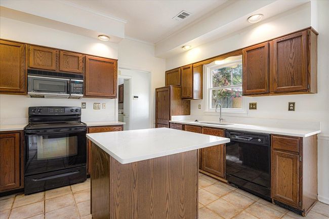 876 Camden Grove Cv, House other with 4 bedrooms, 3 bathrooms and null parking in Cordova TN | Image 5
