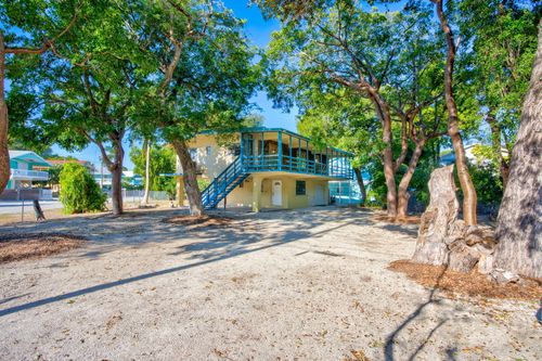 27 Lycaloma Ave, Key Largo, FL, 33037-2022 | Card Image
