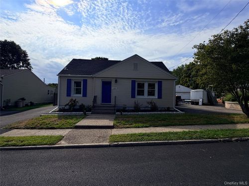124 Ryan St, Port Jervis, NY, 12771-1255 | Card Image