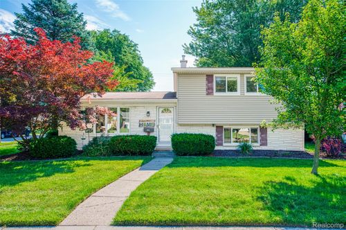 11860 Riverside Dr, Plymouth, MI, 48170-1816 | Card Image