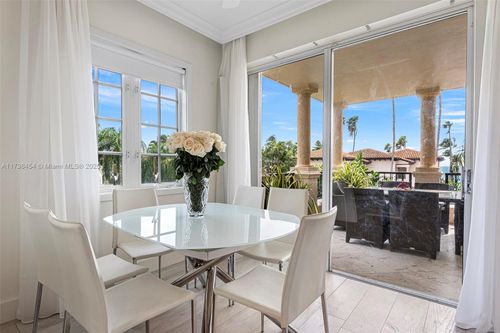 19122-19122 Fisher Island Dr, Miami Beach, FL, 33109-1131 | Card Image