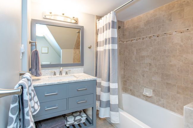 Second floor bath | Image 30