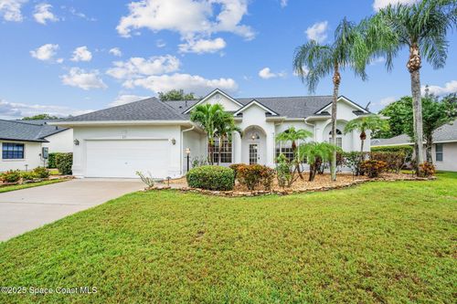 471 Lake Victoria Cir, MELBOURNE, FL, 32940-1873 | Card Image