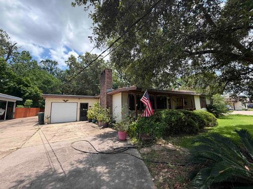 2890 W Lucas Dr, Beaumont, TX, 77706-7815 | Card Image