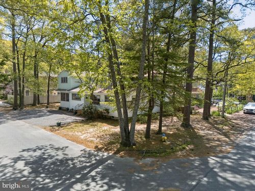 86 Henlopen Ave, REHOBOTH BEACH, DE, 19971-1645 | Card Image