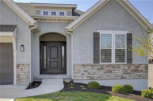 12314 Mesquite St, Olathe, KS, 66061-5906 | Card Image