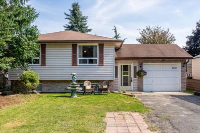 2245 Inglewood Rd, House other with 3 bedrooms, 2 bathrooms and 4 parking in Peterborough ON | Image 2