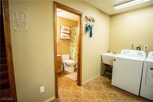 359 Crestview Dr, House other with 3 bedrooms, 5 bathrooms and null parking in Las Vegas NV | Image 62