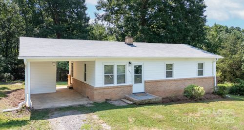 326 Gorrell St, Shelby, NC, 28152-8973 | Card Image