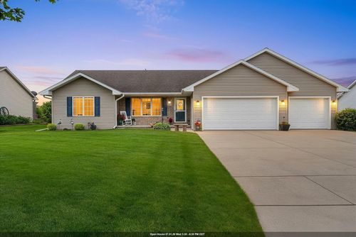 3166 Egan Lane, BELLEVUE, WI, 54311 | Card Image