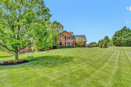 525 Scarlet Dr, Daleville, VA, 24083-3176 | Card Image