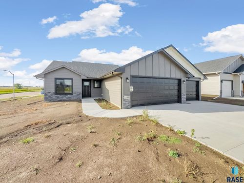 1135 Apex St, Tea, SD, 57064 | Card Image