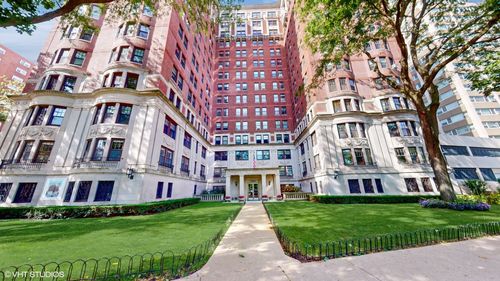 12e-5000 N Marine Dr, CHICAGO, IL, 60640-3226 | Card Image