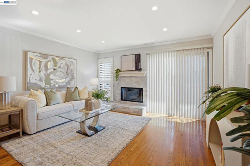 1-1945 Trinity Ave, Walnut Creek, CA, 94596-7006 | Card Image
