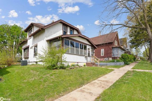 519 S 8th St, Burlington, IA, 52601-5711 | Card Image