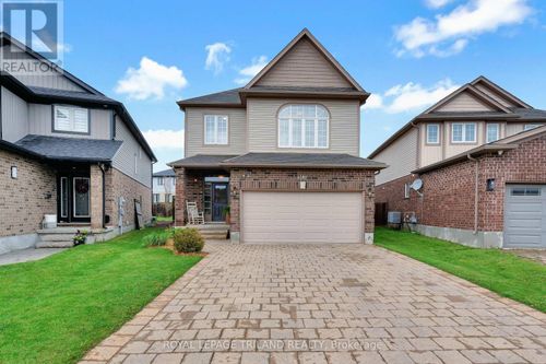 3301 Casson Way, London South (South W), ON, N6B0B9 | Card Image
