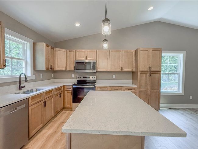 320 Code Cir, House other with 3 bedrooms, 2 bathrooms and null parking in Seneca SC | Image 13
