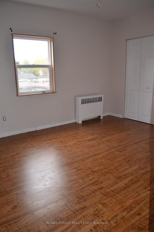 550 Government Rd W, Chaput Hughes, ON, P0K1A0 | Card Image