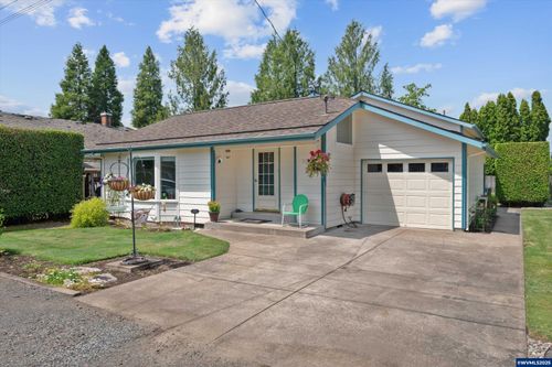 1010 Well St, Silverton, OR, 97381-1343 | Card Image