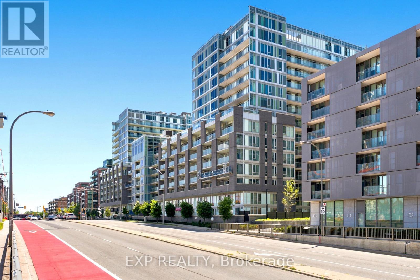 Residential in Toronto (Clanton Park) 3