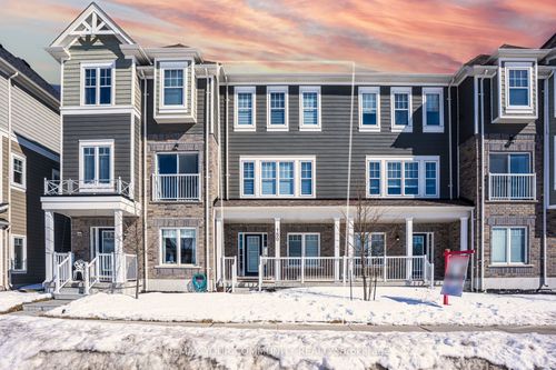 150 Village Gate Drive, Wasaga Beach, ON, L9Z0J7 | Card Image