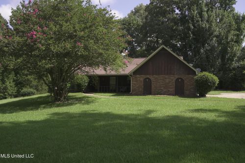 1644 Ratliff Rd, Raymond, MS, 39154-8082 | Card Image