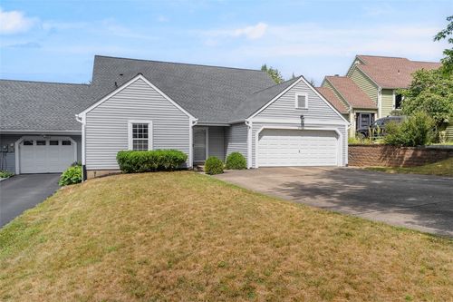 a-2582 Grouse Rdg, Wexford, PA, 15090-7637 | Card Image