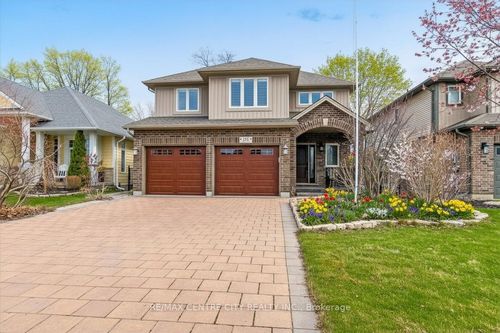 182 Emery St, Port Stanley, ON, N5L0A6 | Card Image