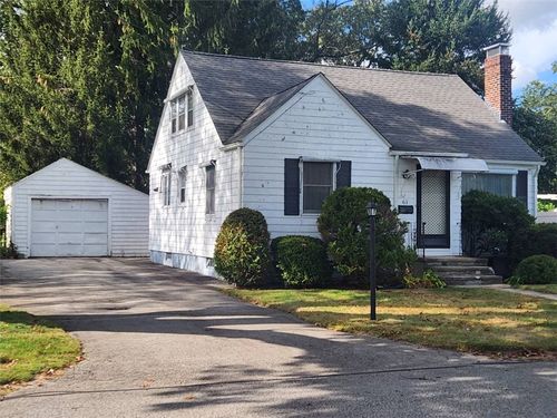 61 Crossland Rd, West Warwick, RI, 02893-1335 | Card Image