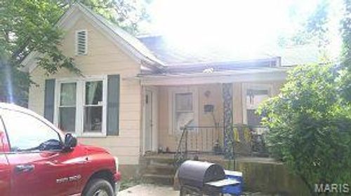 303 Patterson St, Farmington, MO, 63640-1575 | Card Image