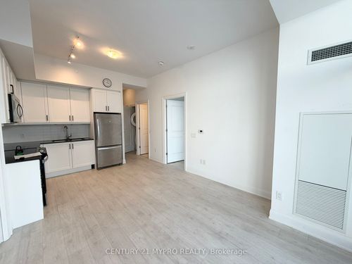 1605-10 Gatineau Dr, Vaughan, ON, L4J0L2 | Card Image