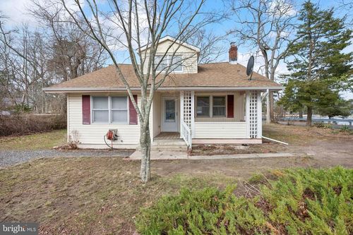 602 S Lakeshore Dr, BROWNS MILLS, NJ, 08015-4113 | Card Image