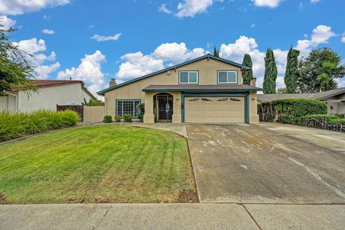 2759 Bradshaw Road, Sacramento, CA, 95827 | Card Image