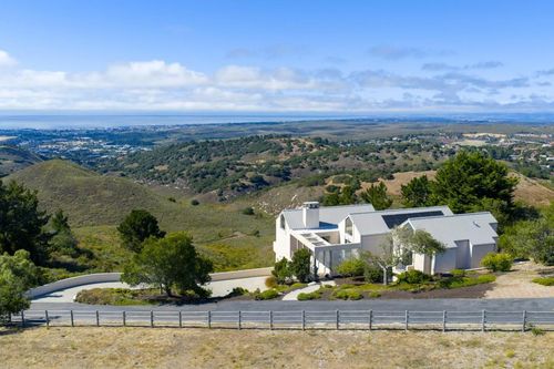 10450 Saddle Rd, Monterey, CA, 93940-6672 | Card Image