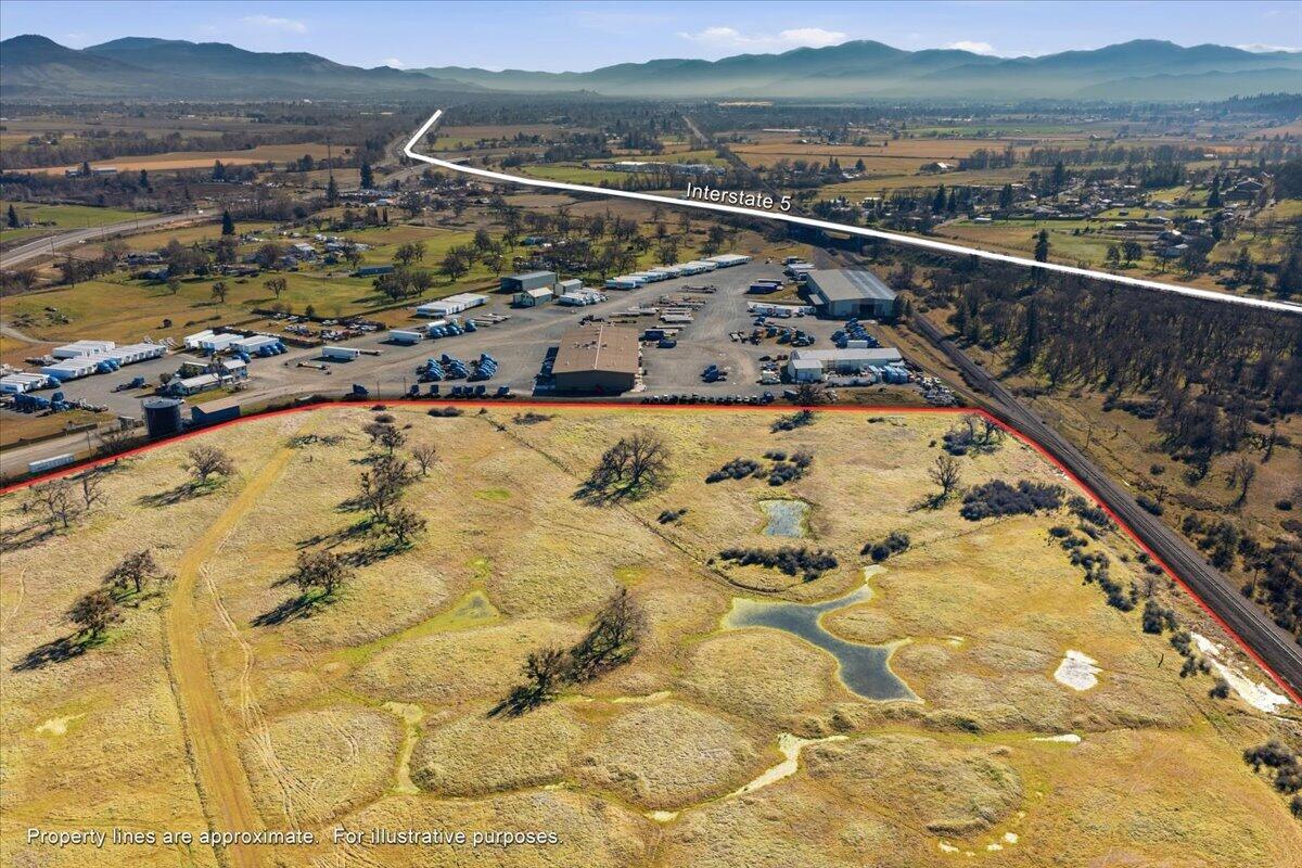 Land in Central Point 3