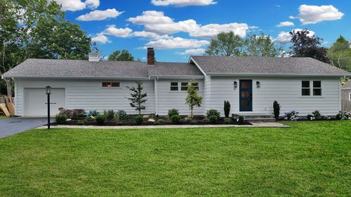 15 Crapo St, Marion, MA, 02738-1605 | Card Image