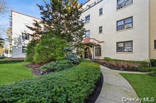 101-e-314 Livingston Ave, Mamaroneck, NY, 10543-3525 | Card Image