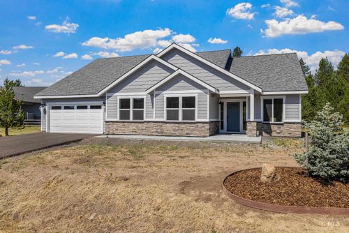 1685 Ginney Way, McCall, ID, 83638-5510 | Card Image
