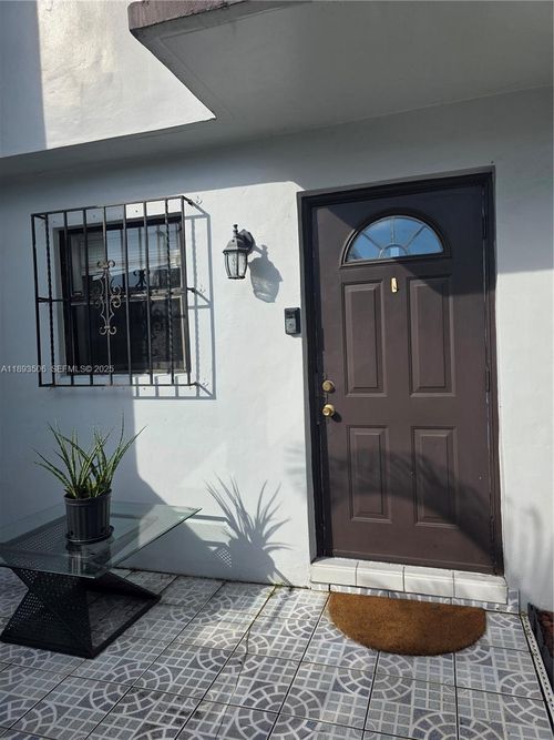 115-8000 Sw 152nd Ave, Miami, FL, 33193-1380 | Card Image