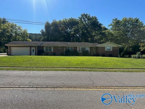 202 Chase Rd Ne, Huntsville, AL, 35811-1405 | Card Image