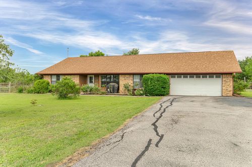 12800 Quarterhorse Drive, Elgin, TX, 78621 | Card Image