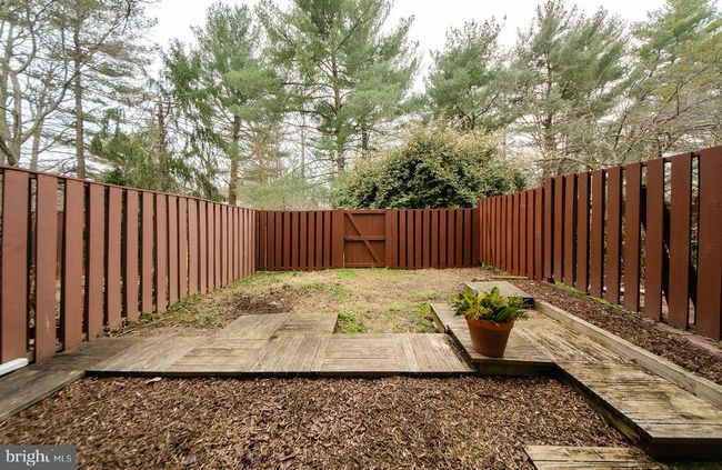 2440 Southgate Sq, Townhouse with 3 bedrooms, 4 bathrooms and null parking in RESTON VA | Image 26